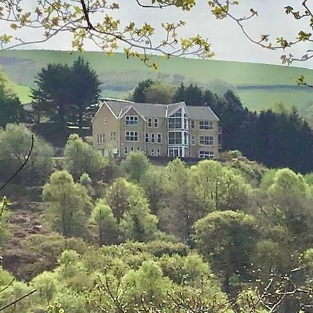 Rowan House Bed Breakfast Main House & Self Contained Self Catering Apartment Cymmer Extérieur photo