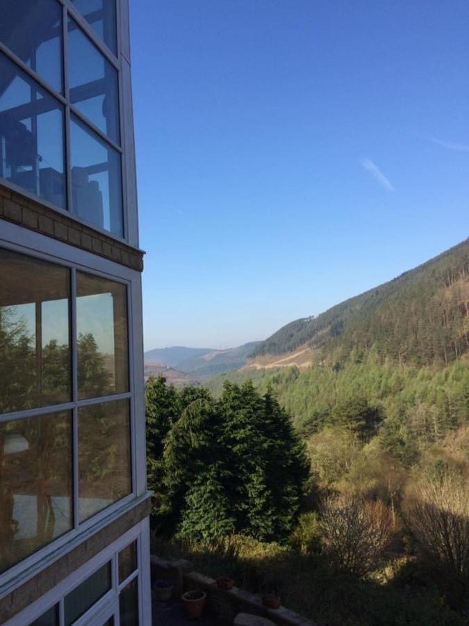 Rowan House Bed Breakfast Main House & Self Contained Self Catering Apartment Cymmer Extérieur photo