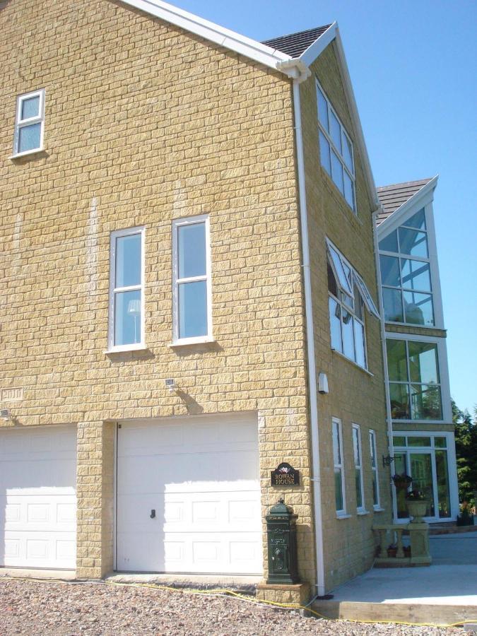 Rowan House Bed Breakfast Main House & Self Contained Self Catering Apartment Cymmer Extérieur photo