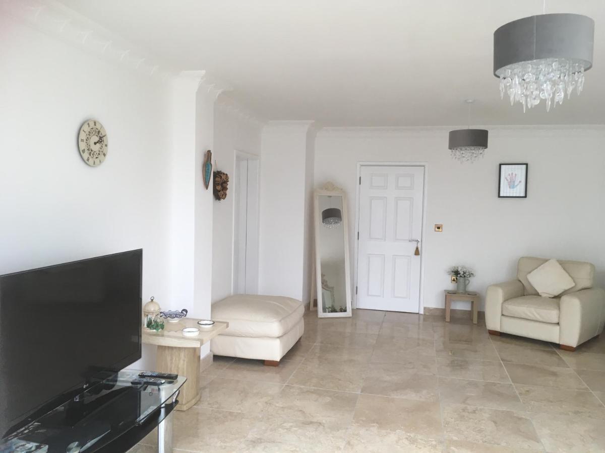 Rowan House Bed Breakfast Main House & Self Contained Self Catering Apartment Cymmer Extérieur photo