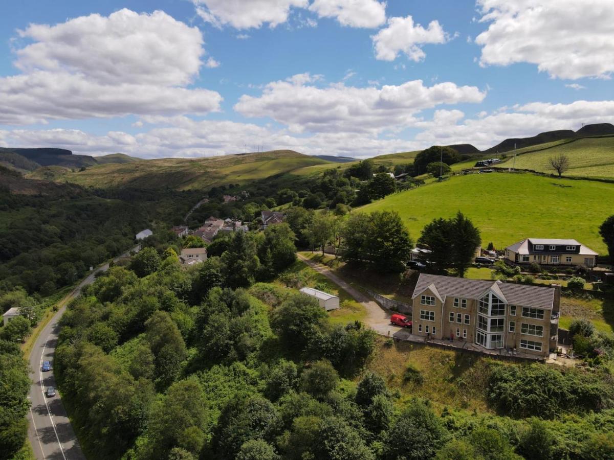 Rowan House Bed Breakfast Main House & Self Contained Self Catering Apartment Cymmer Extérieur photo