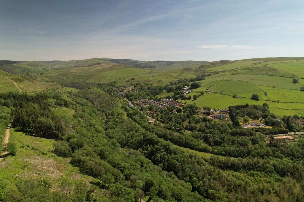 Rowan House Bed Breakfast Main House & Self Contained Self Catering Apartment Cymmer Extérieur photo