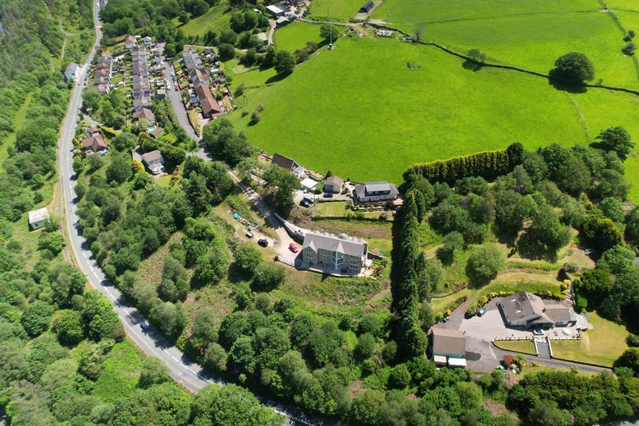 Rowan House Bed Breakfast Main House & Self Contained Self Catering Apartment Cymmer Extérieur photo