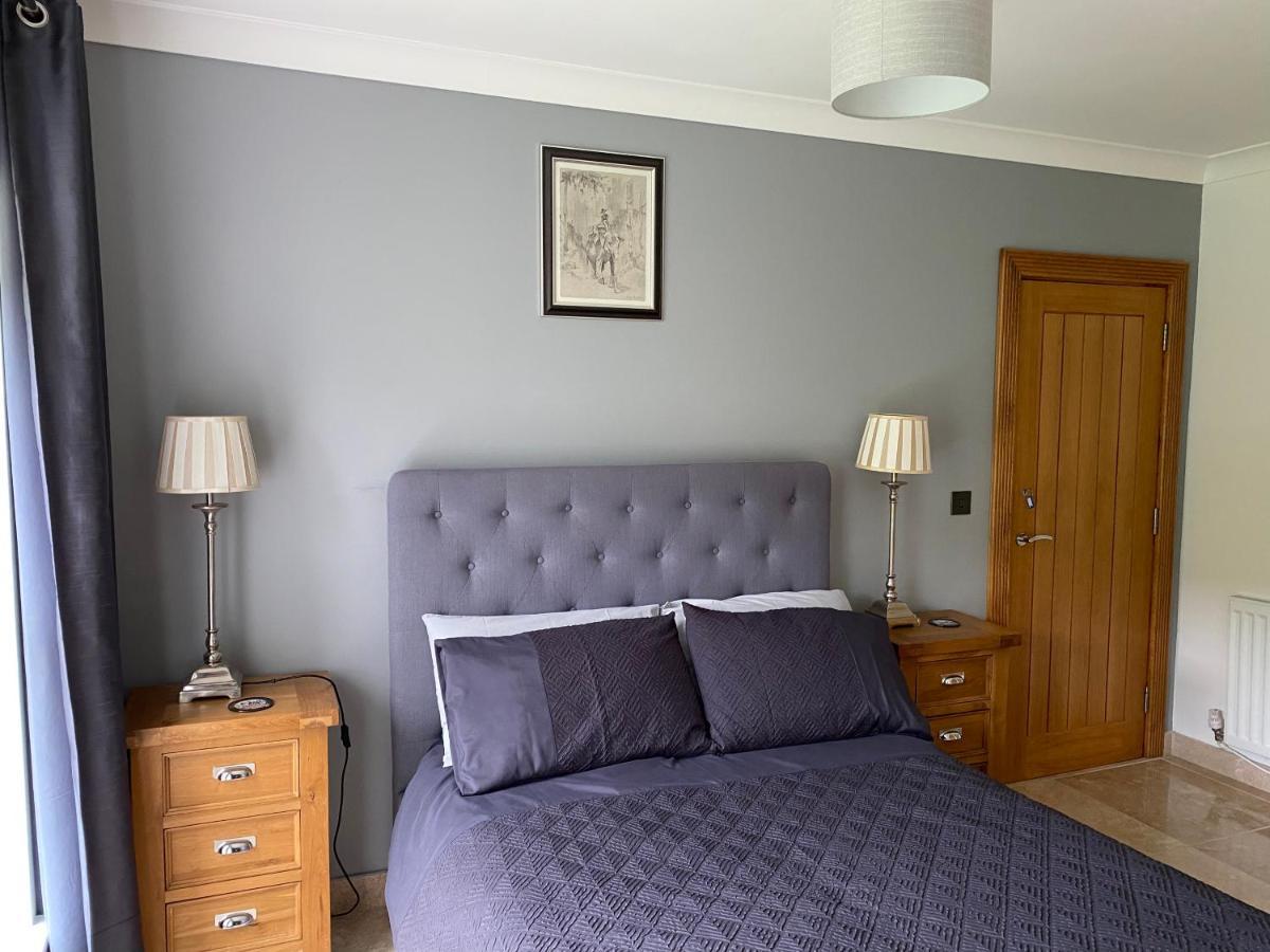 Rowan House Bed Breakfast Main House & Self Contained Self Catering Apartment Cymmer Extérieur photo