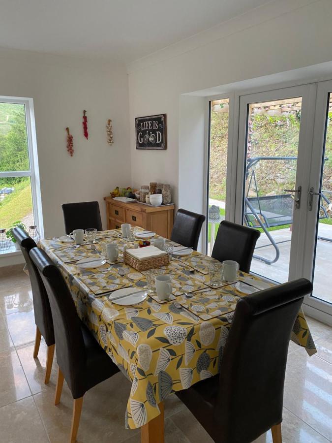 Rowan House Bed Breakfast Main House & Self Contained Self Catering Apartment Cymmer Extérieur photo