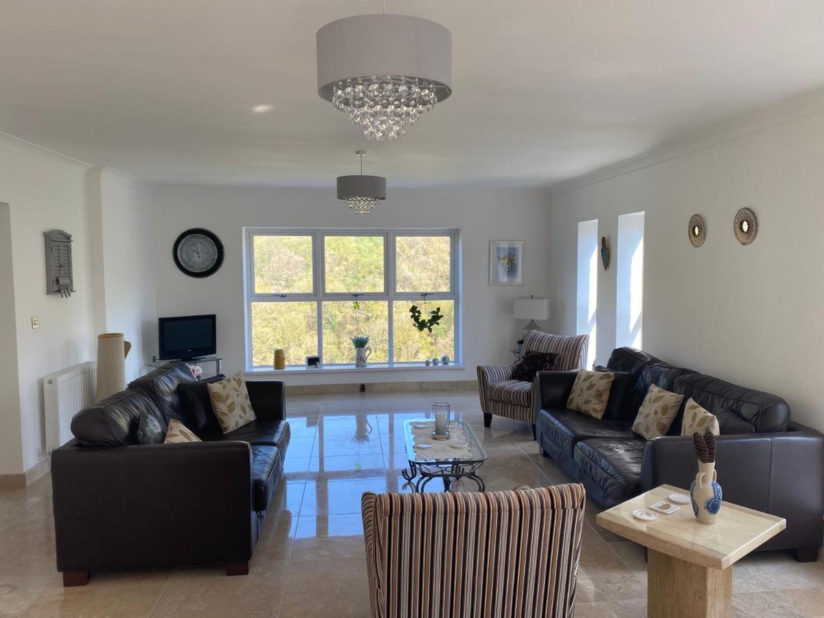 Rowan House Bed Breakfast Main House & Self Contained Self Catering Apartment Cymmer Extérieur photo