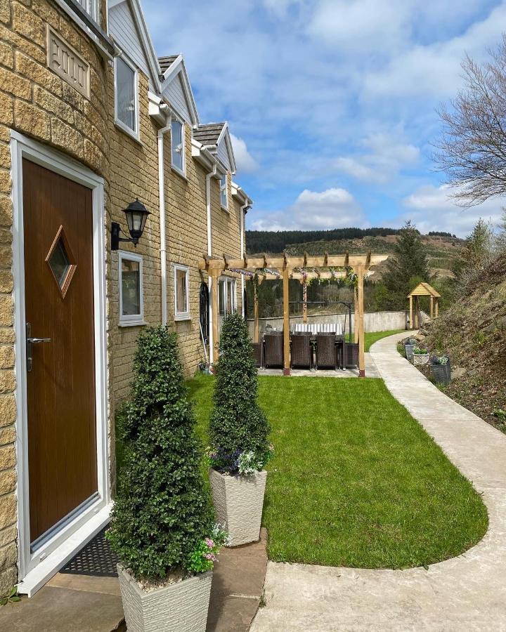 Rowan House Bed Breakfast Main House & Self Contained Self Catering Apartment Cymmer Extérieur photo